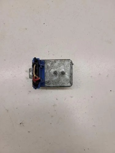 VW GOLF III 1H1 Blower Fan Relay 701959263A 1.90 Diesel 66kw 1996 23930371