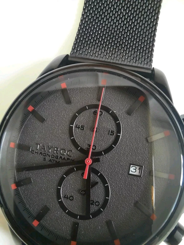 Tayroc Iconic TY338 Negro Rojo 42 mm Cronógrafo Cuarzo con Malla Negra Foto 4 de 4