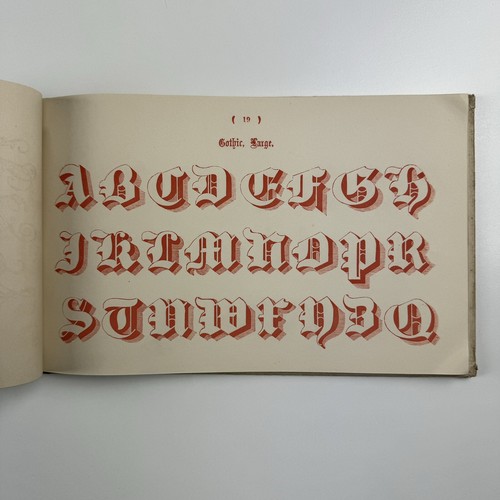 Examples of Modern Alphabets Plain & Ornamental Delamotte Crosby Lockwood 1921 * - Picture 8 of 12