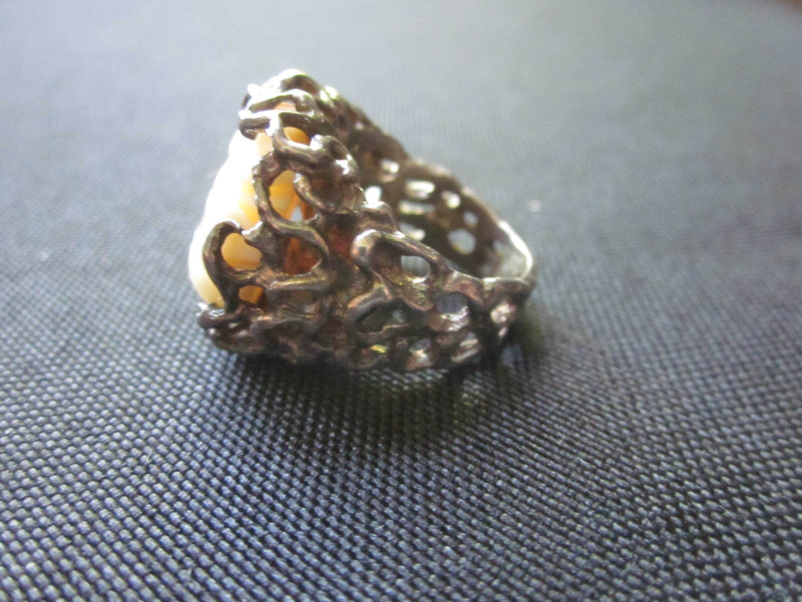 Rare! Vintage Sterling Silver Filigree Ring with Cell… Gem