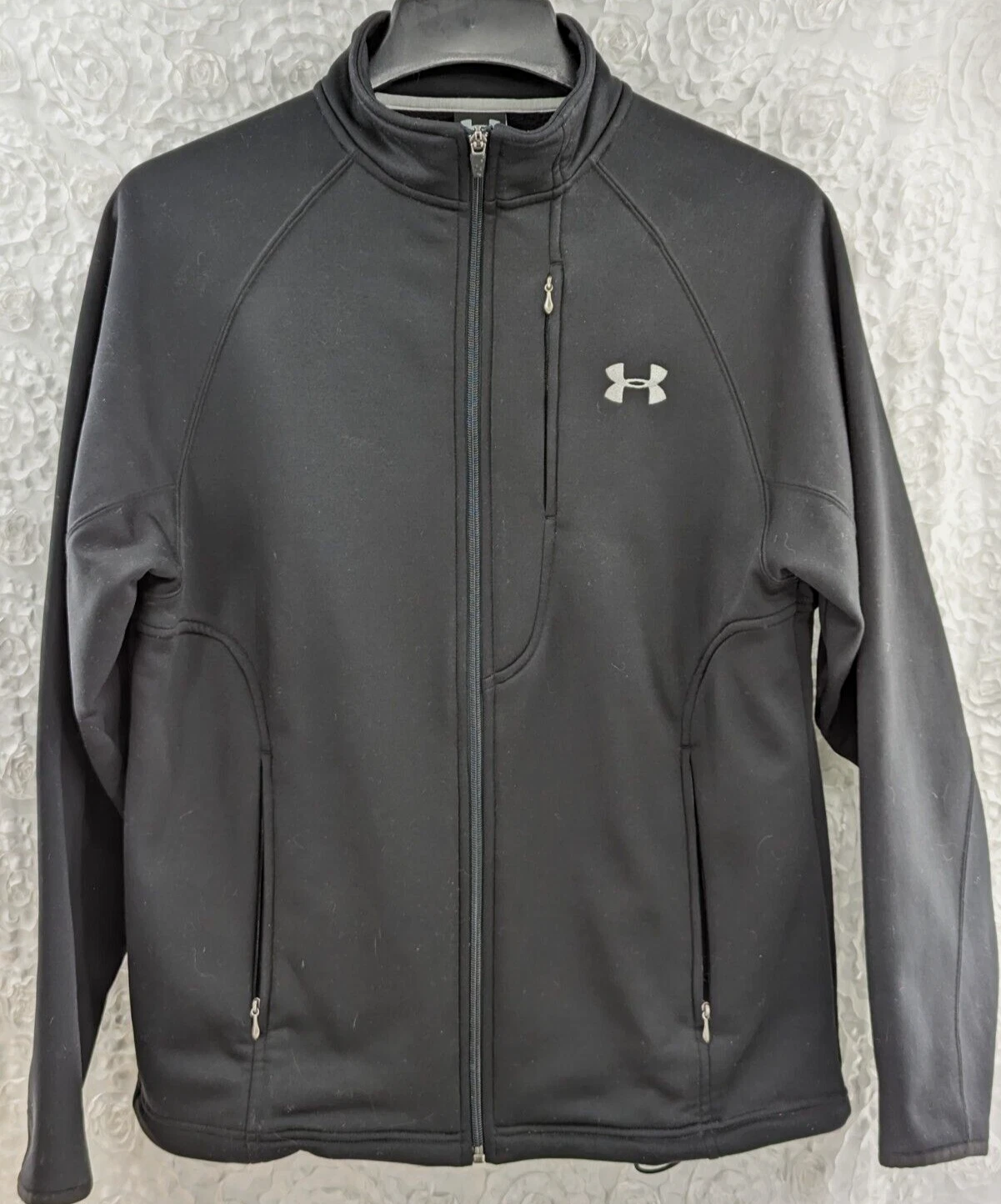 VGC Under Armour Men's Softshell Black Jacket Size Small