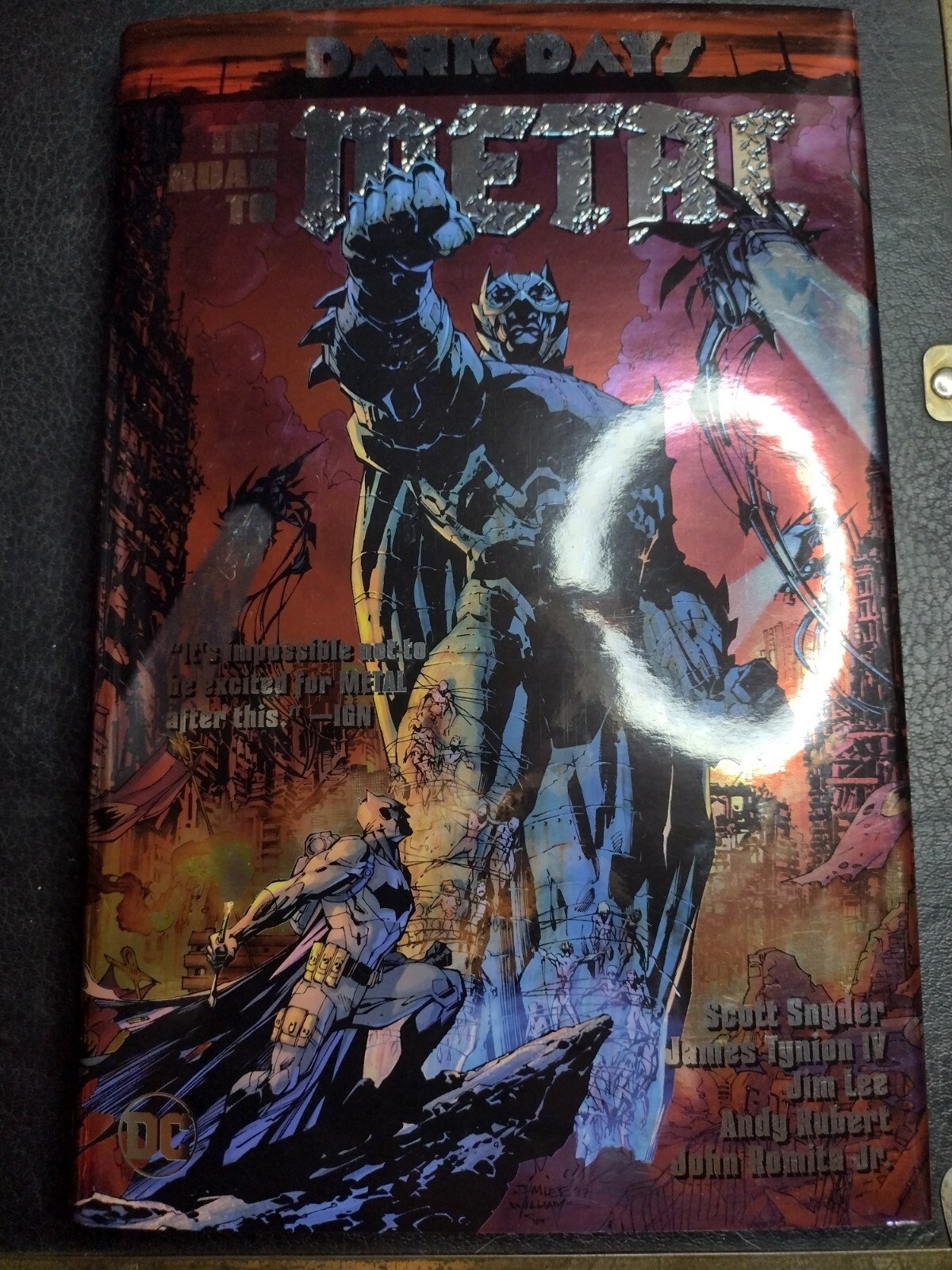 Dark Days: the Road to Metal (DC Comics July 2018)