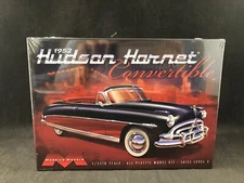 Moebius 1952 Hudson Hornet Convertible 1:25 Scale Plastic Model Kit 1204 NISB