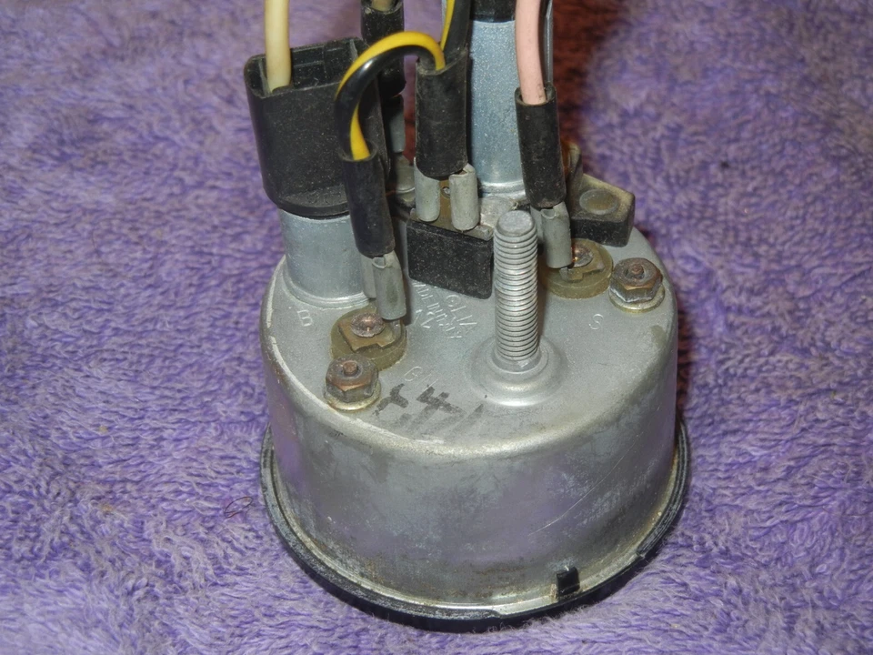 Fiat 124 Spider 1800 1978 medidor de combustible con cableado Z1 Foto 4 de 4