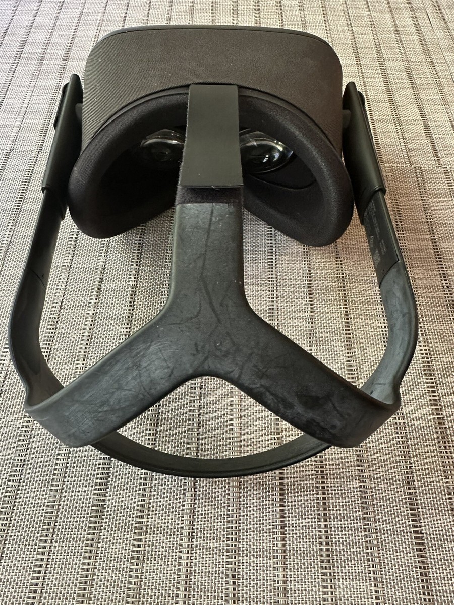 Meta Oculus Quest 1 - All-in-one VR Gaming Headset - 64GB with