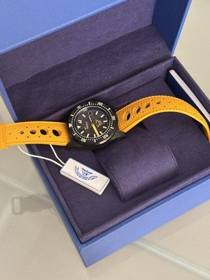 Squale T183 Forged Carbon Dive Watch with Yellow Accents Full Set 42mm