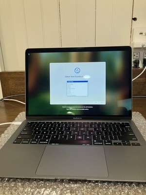 2020 Apple MacBook Air 13