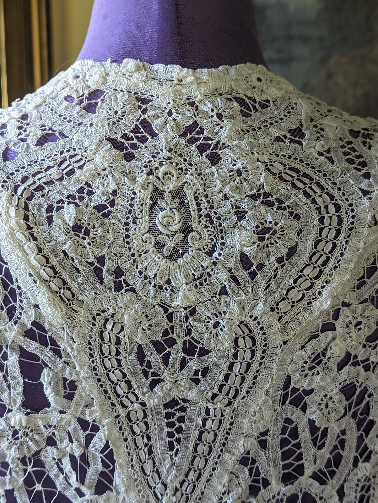 Picture 9 of 16