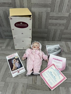 Porzellan Baby Puppe - Ashton Drake Galleries - Meagan Rose - Yolanda Belle - Box
