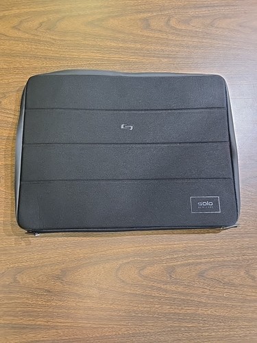 Solo New York PRO Padded Ultrabook Black 17,3" Laptop Sleeve - Bild 1 von 5