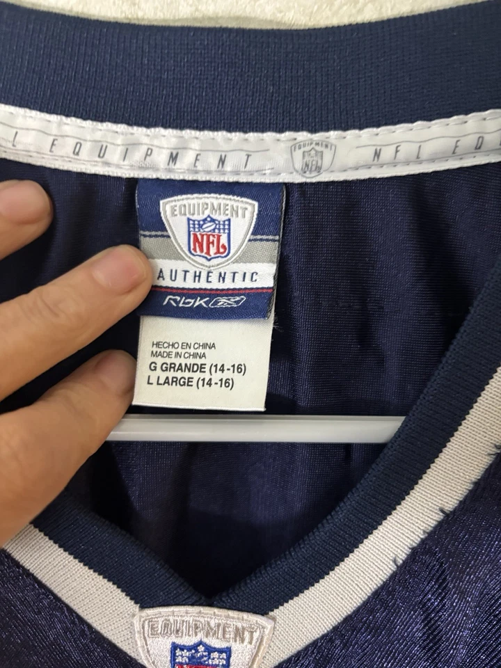 Vintage Reebok NFL New England Patriots Randy Moss 81 Football Jersey L 14-16 - Image 3 of 4