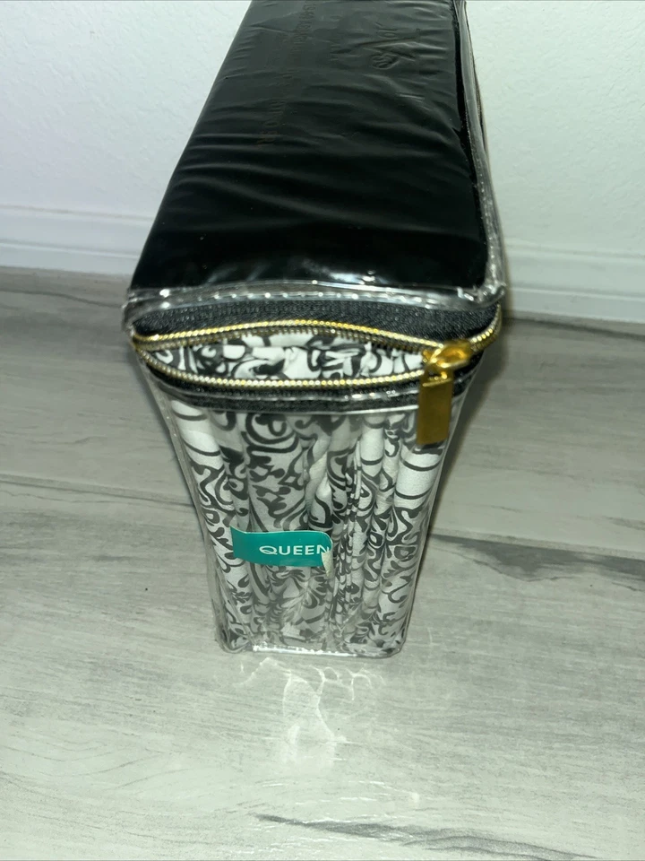 Versace 19-69 Abbigliamento Sportivo 300 Thread Cotton Sateen Sheet White/Black - Image 4 of 4