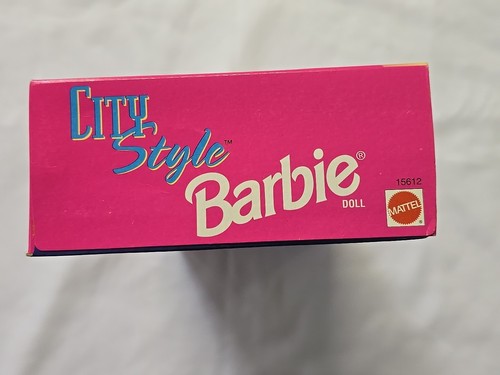1995 City Style Barbie Special Edition #15612 - Picture 9 of 11