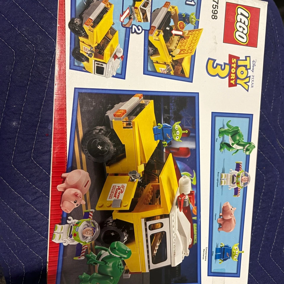 LEGO Toy Story 3 Pizza Planet Truck Rescate #7598 Foto 2 de 4
