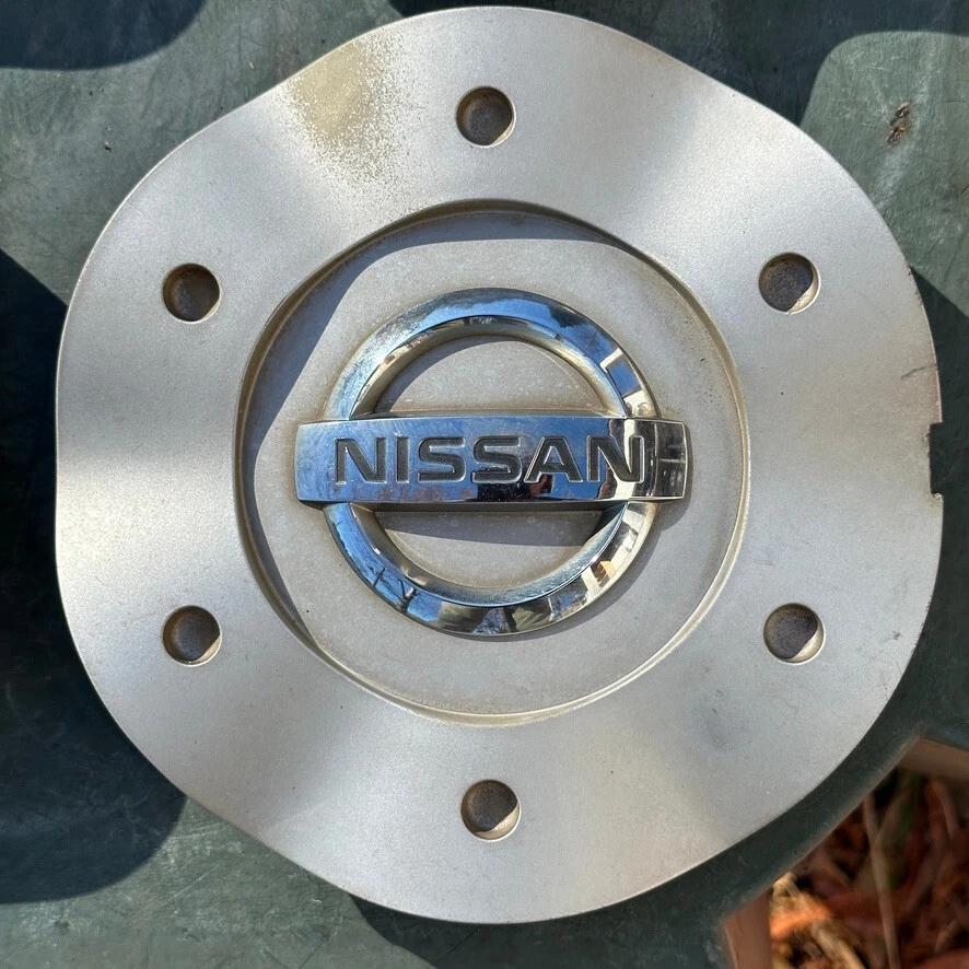 Комплект из 4 центральных колпаков Nissan Murano 2003-2005 p/n 40315 CA100 - Изображение 4 из 4