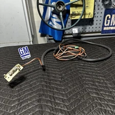 1988-1998 OBS Chevrolet (GMC) C/K 1500 dome light Assembly With Harness PLUG GM