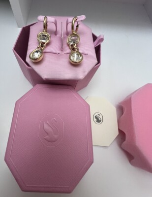 Swarovski Dextera Drop Earrings Mixed Cuts, White, Gold-Tone Plated 5663265