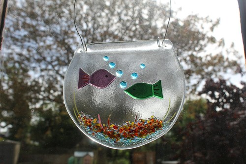 fish in a bowl made in fused glass for hanging yellow, red or your choice MTO - Picture 8 of 22