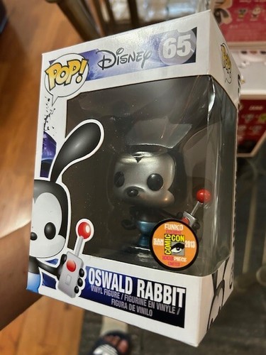 Funko Pop Oswald Rabbit Metallic 65 SDCC 2013 LE 1008PCS Disney Authentic w/ Pro - Picture 2 of 5