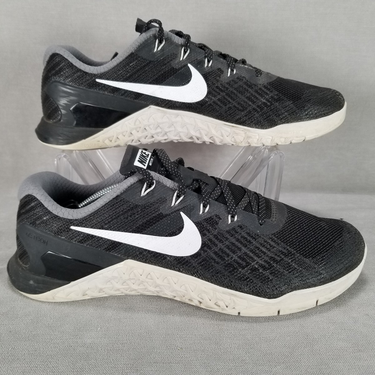 metcon 3 black and white