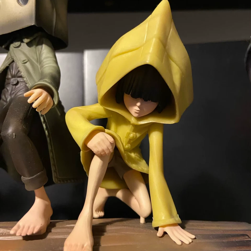Little Nightmares Mono & Six Collectible Figure Diorama 8.85" Statue Game Art - Image 4 of 4