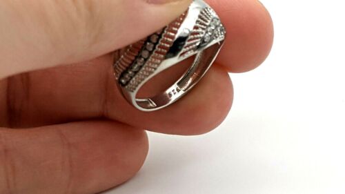 White Topaz Handmade Women's 925 Sterling Silver Ring Size 7 - Picture 2 of 6