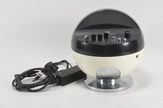 C69N12 Space Age Design Weltron radio a sfera