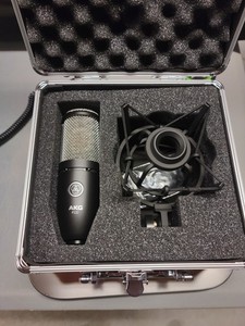 Akg P170 | eBay