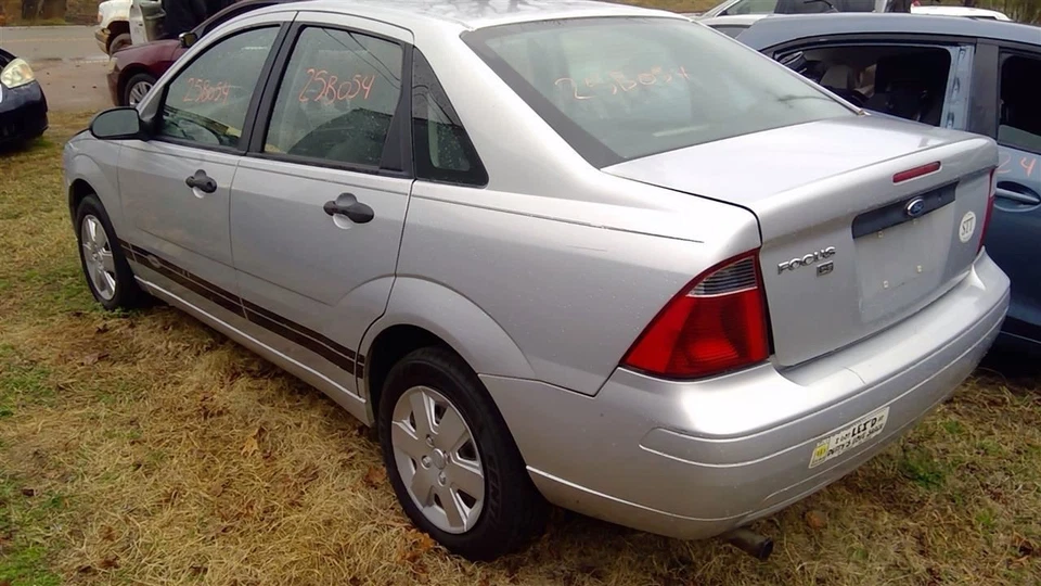 Tapacubos cubierta rueda 15" 6 radios compatible 06-11 FOCUS 227427 Foto 4 de 4