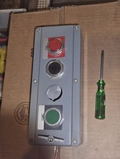 Allen-Bradley PUSH BUTTON 800T-4TZ Ser. M Die Cast Enclosure 4-Hole NEMA 13 NOS