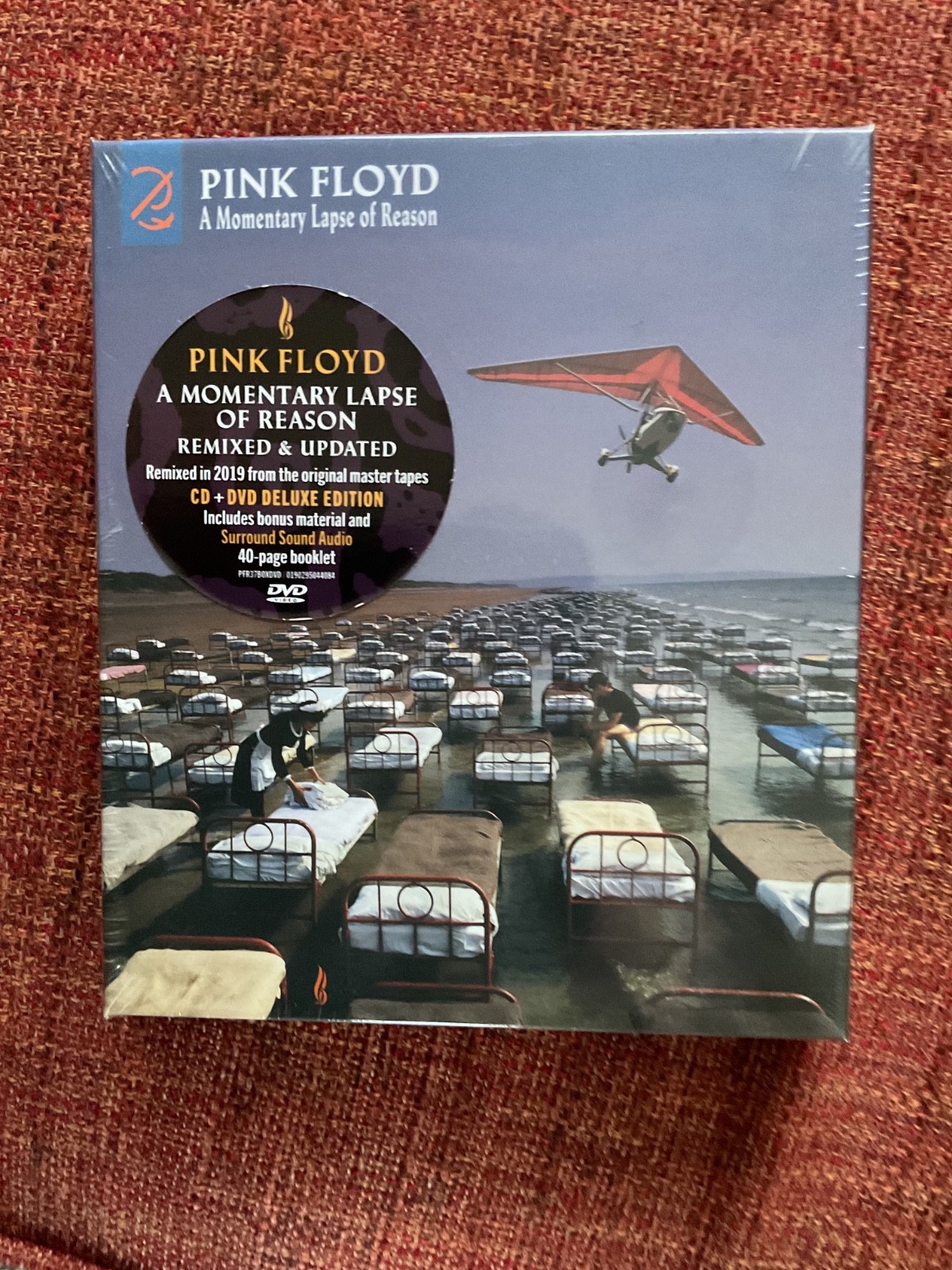 PINK FLOYD - A MOMENTARY LAPSE OF REASON REMIXED & UPDATED [CD+DVD] NEW & SEALED