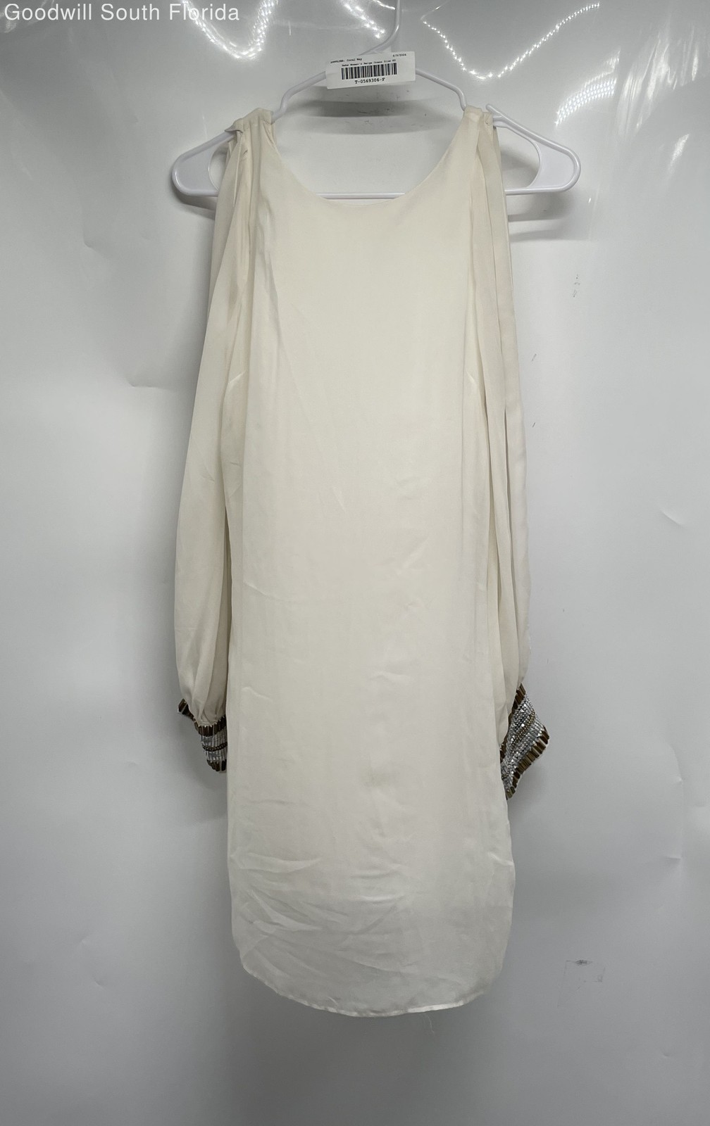 Bebe Womens Beige Cold Shoulder Sleeve Round Neck Beaded Cuffs Mini Dress Sz XS