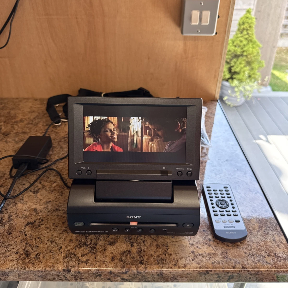 Sony MV-65ST Portable DVD Player Mp3 Vintage Rare Complete Carry