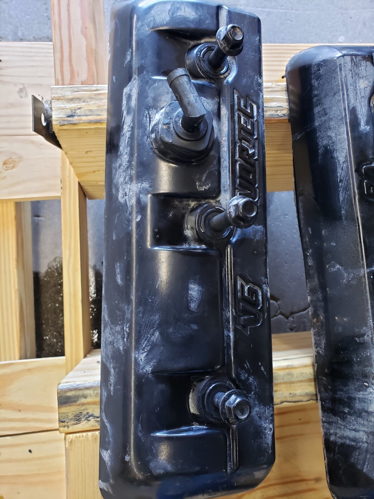 MerCruiser 827149 827150 Valve Rocker Cover Set 4.3L V6 GM Vortec Port/Stbd