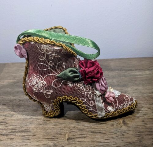 Vintage Victorian Shoe Boot Wayne M. Kleski Ornament Dusty Rose Lace Flowers - Picture 1 of 15