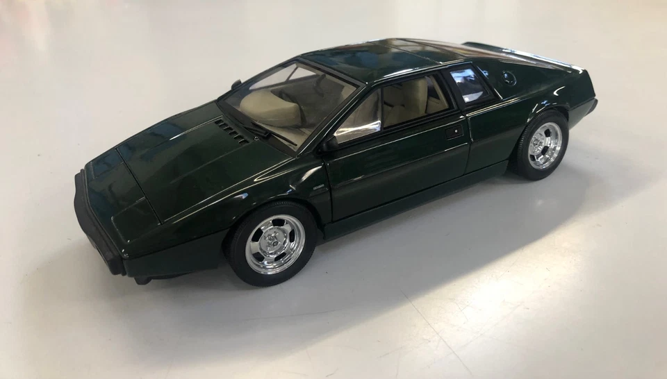 AUTOART LOTUS ESPRIT 1/18 ème - Photo 4/4