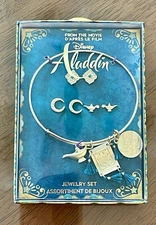 Disney Aladdin Jewelry Set Bracelet (1) Earrings (2) Dress Up Jasmine Halloween