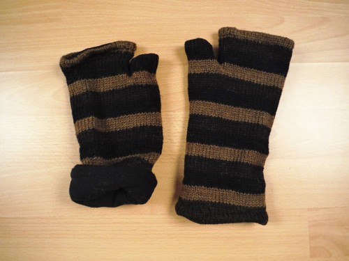 Fleece Lined Knitted Wool Wrist Warmers Unisex Boho Hippie Fingerless Gloves - Picture 77 of 141