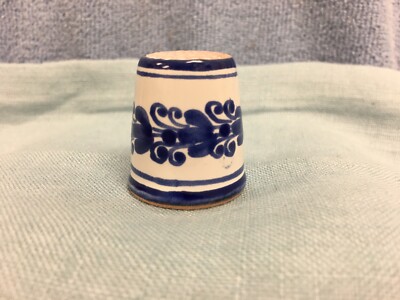 Vintage JHB Blue & White Ceramic Thimble Czech Republic Signed 'New Old Stock'