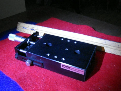  Parker Model 4602  2.5" x 4.0" Manual Linear Trans Stage, Starrett Micrometer