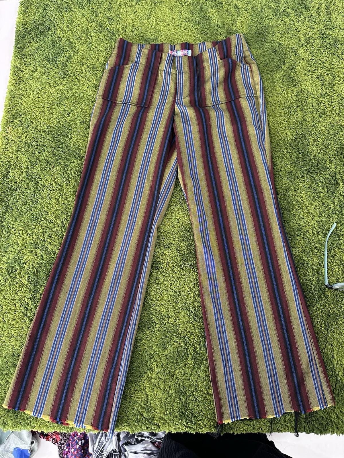 URBAN OUTFITTERS JENNY STRIPES LOW RISE FLARE PANTS SZ 0