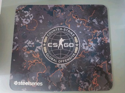 Counter Strike SteelSeries Qck + CS: Global Offensive Camo Edition, Rarität 
