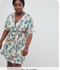 FASHION UNION from ASOS CURVE pink Floral Tropical Dress US 18 Wrap Ruffles