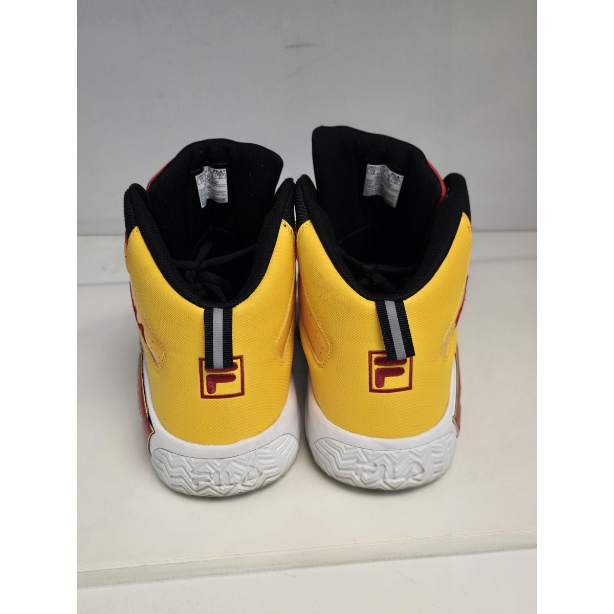 Fila Men 13 1BM01746- 123 MB Jamal Mashburn Wht Gold Red  display picture 2