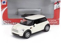Newray 1/24 Mini Cooper 2006 Weiss Modellbau Statisches Modell Diecast
