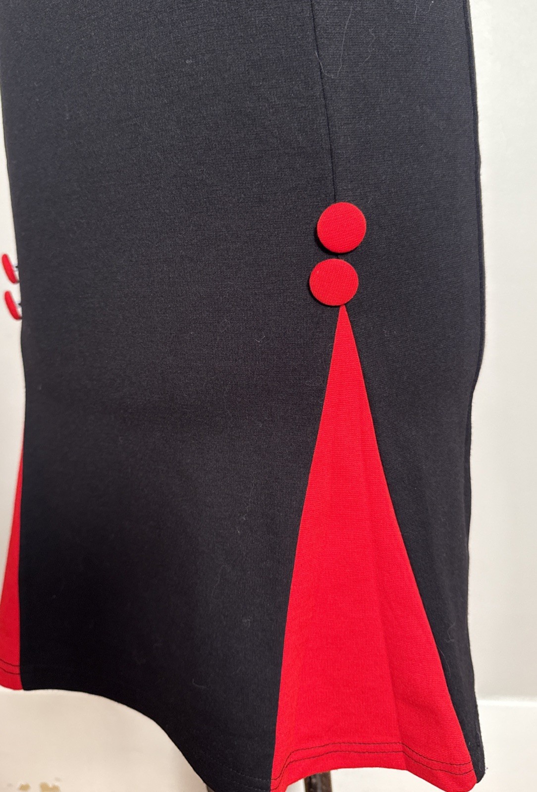 1940’s Retro Inspired Fitted Bombshell Wiggle Dre… - image 4