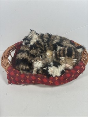 Vintage Rabbit Fur Sleeping Momma Cat With 4 Kittens In Basket
