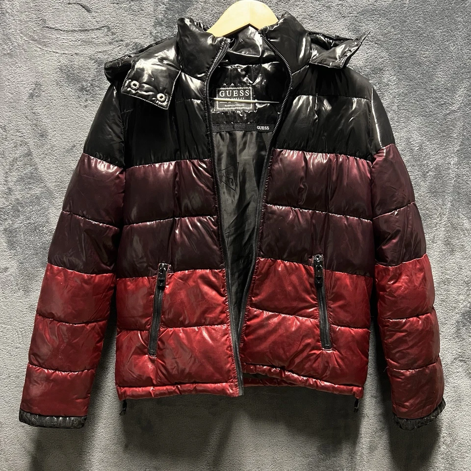 Abrigo acolchado Guess Gina Ombré con acabado de alto brillo Talla XS Foto 3 de 4