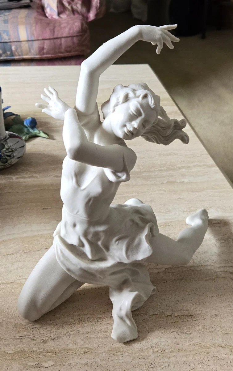 Hutschenreuther Figurine In Antique Ceramic & Porcelain Figurines