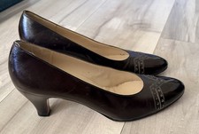 Vtg Salvatore Ferragamo Leather Heels Shoes Classic Brown Pumps Italy 8 AAAA